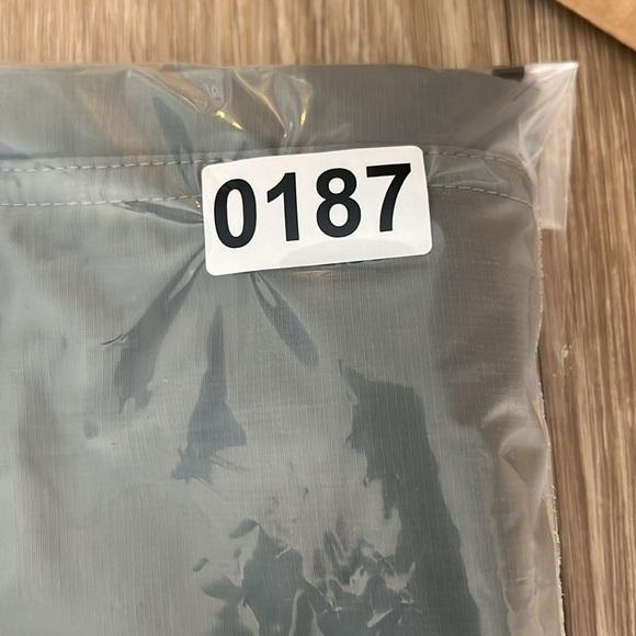 The North Face Shorts Women 10 Gray Horizon II Pocket New - Picture 5 of 5